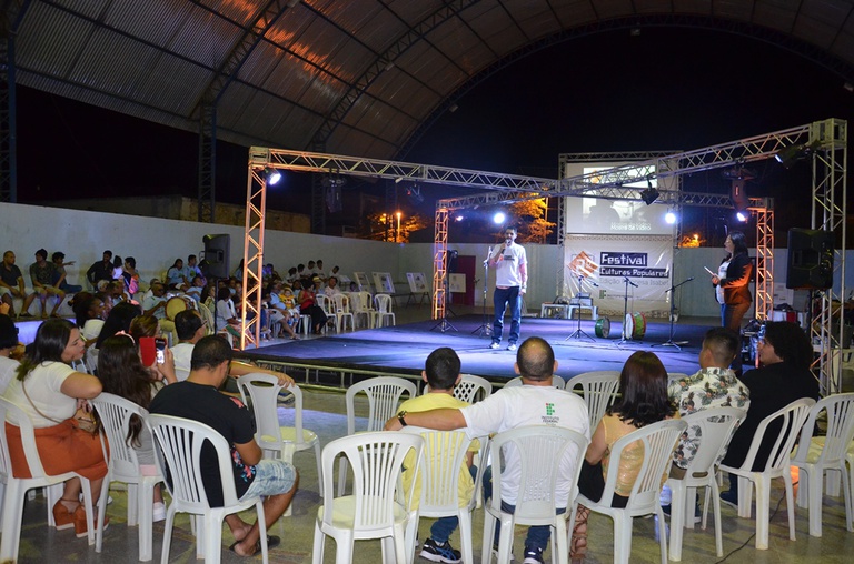 Festival abertura.jpg