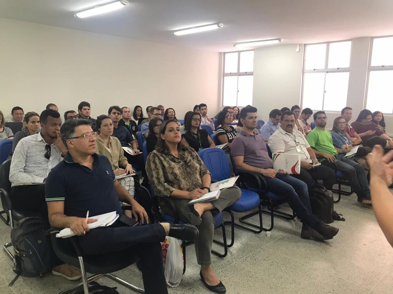 seminario curricularizacao da extensao3.jpg