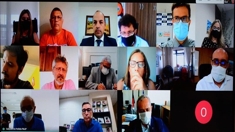 Reunião governador com gestores da educação.jpg