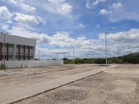 area onde sera construido quiosque e quadra.jpg