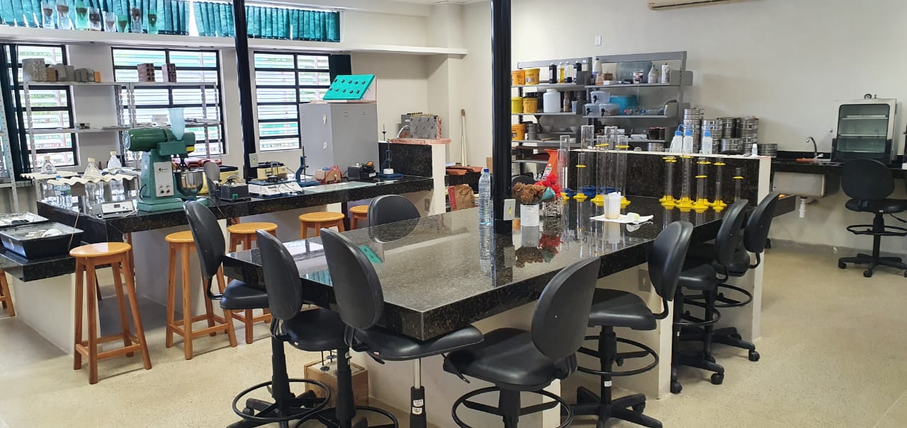 laboratorio monteiro.jpg
