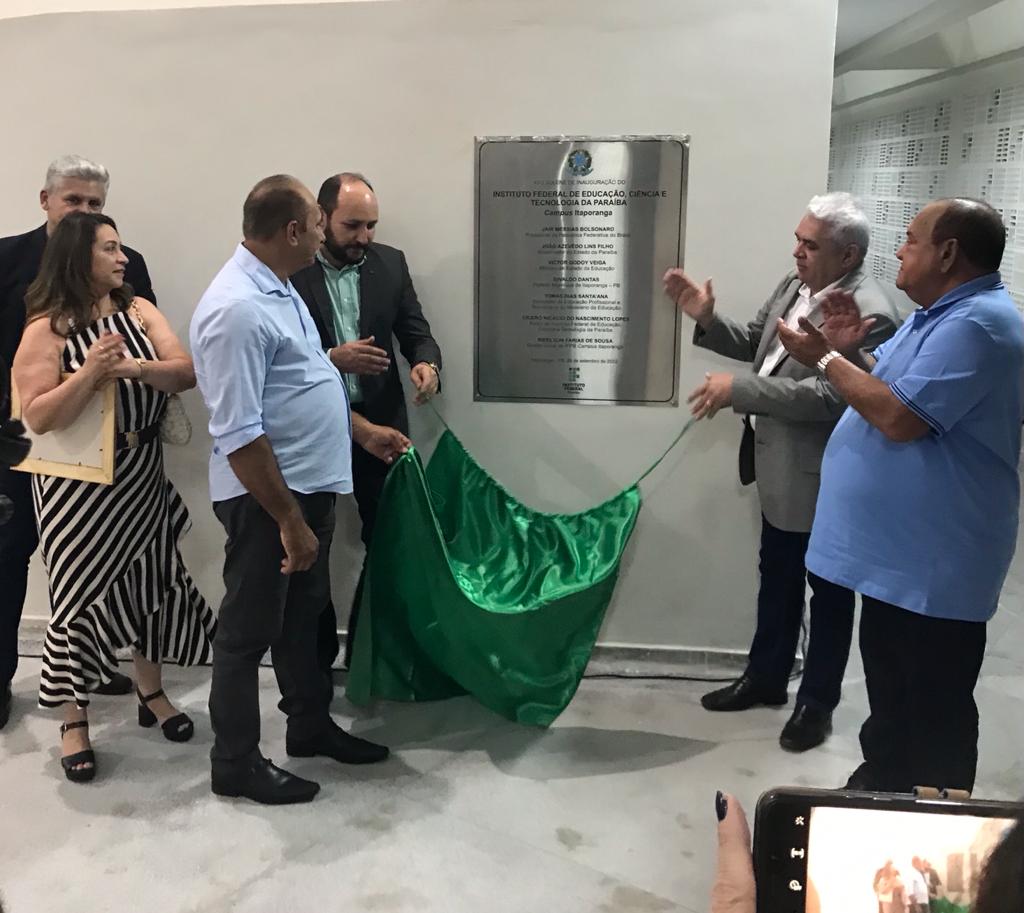 Descerramento da Placa