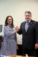 Foto Mary com Efraim -2.jpeg