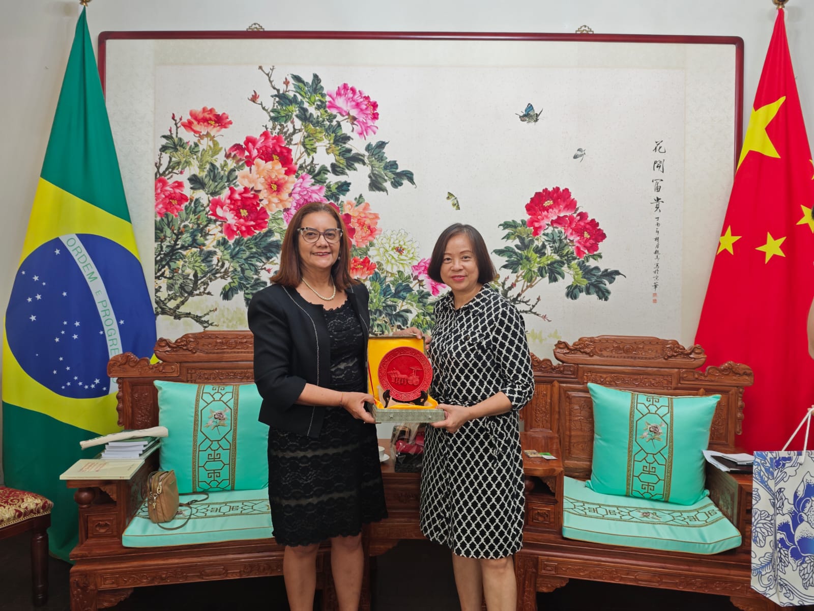 Visita do IFPB ao Consulado-Geral da China em Recife 4.jpeg