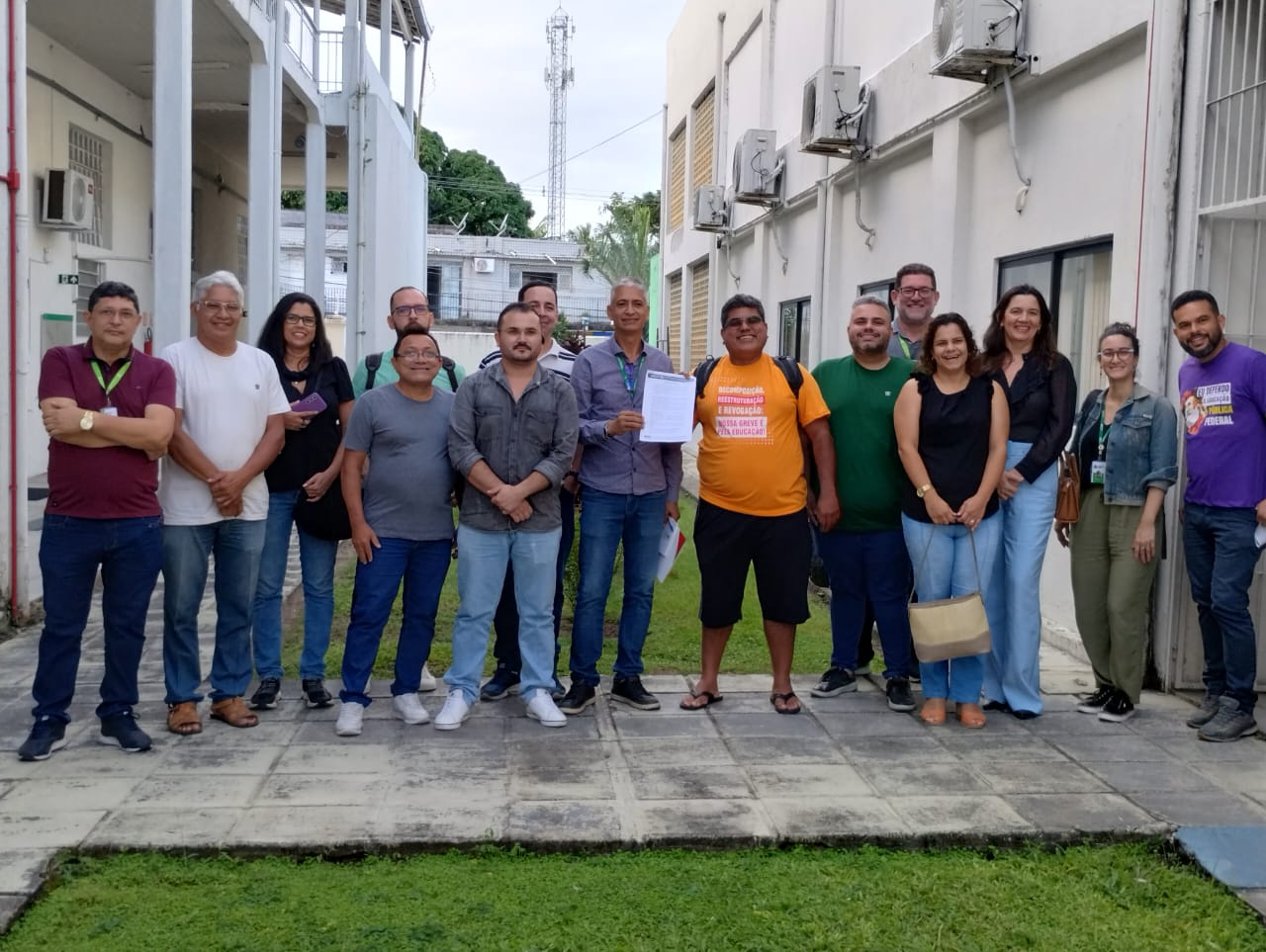 Assinatura do termo 15 - Reitoria e Sindicato