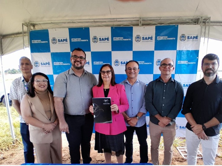 Assinatura escritura de terreno em Sapé.jpg