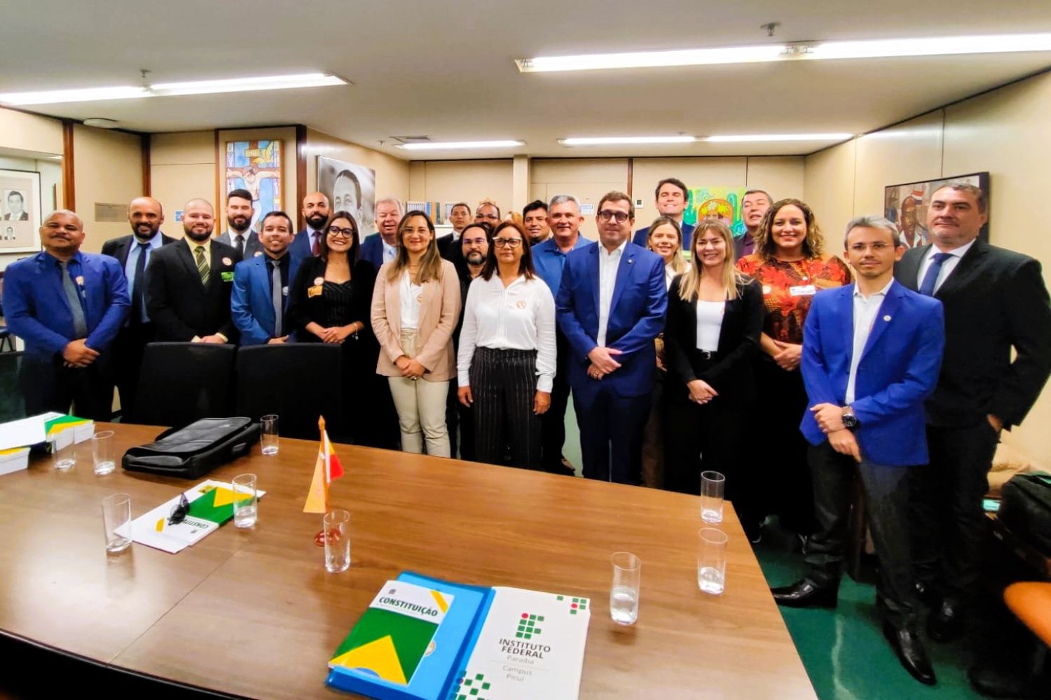 Comitiva do IFPB faz visita ao deputado federal Gervásio Maia em Brasília 4.jpeg