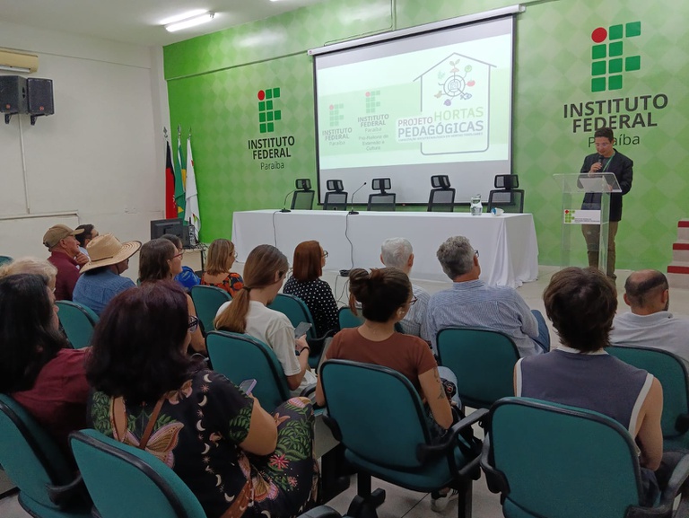 Lançamento do projeto Hortas Pedagógicas 10 - Crédito da Imagem _ Angélica Lúcio .jpeg