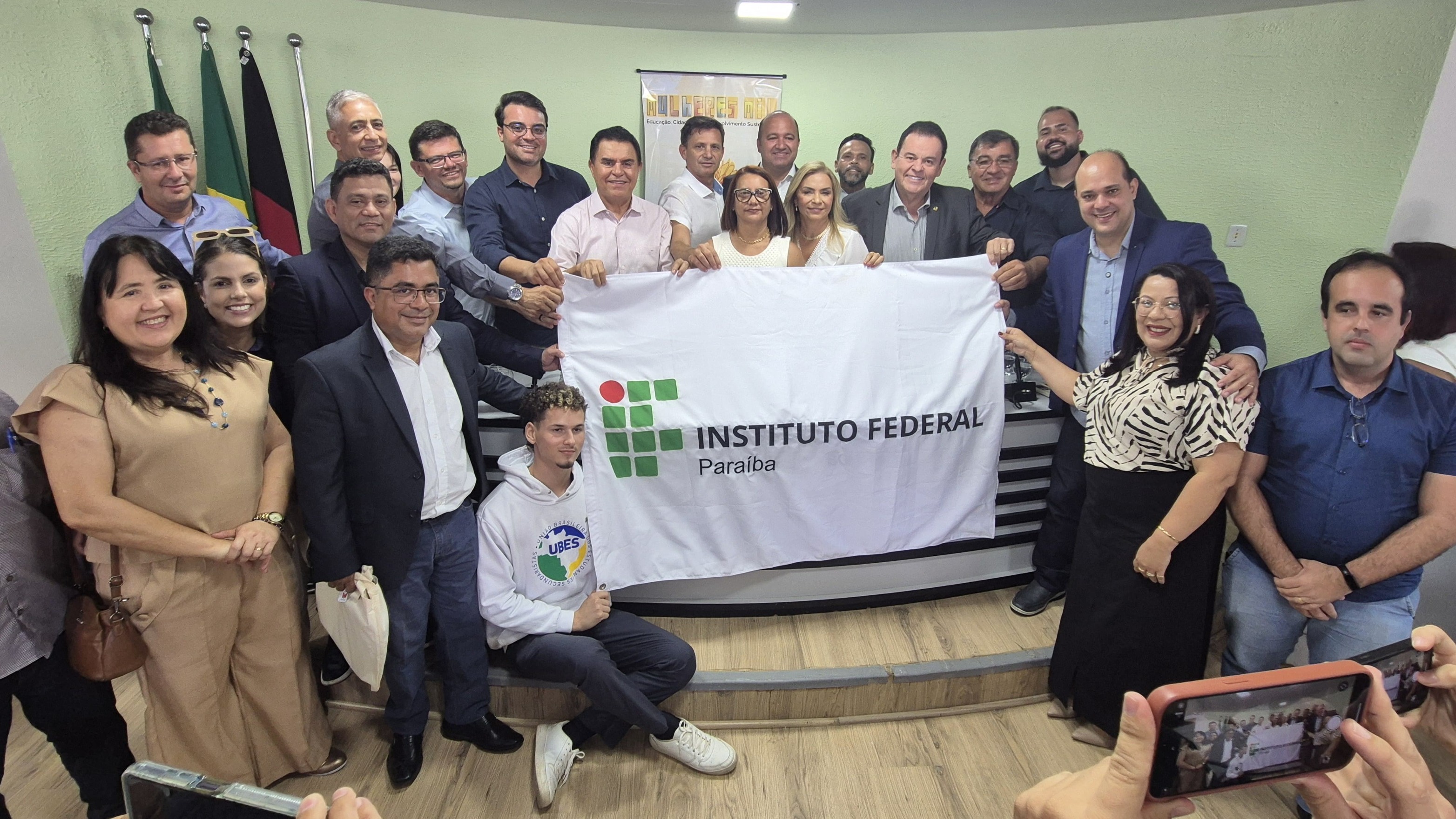 IFPB assina Ordem de Serviços do Campus Queimadas 15.jpeg