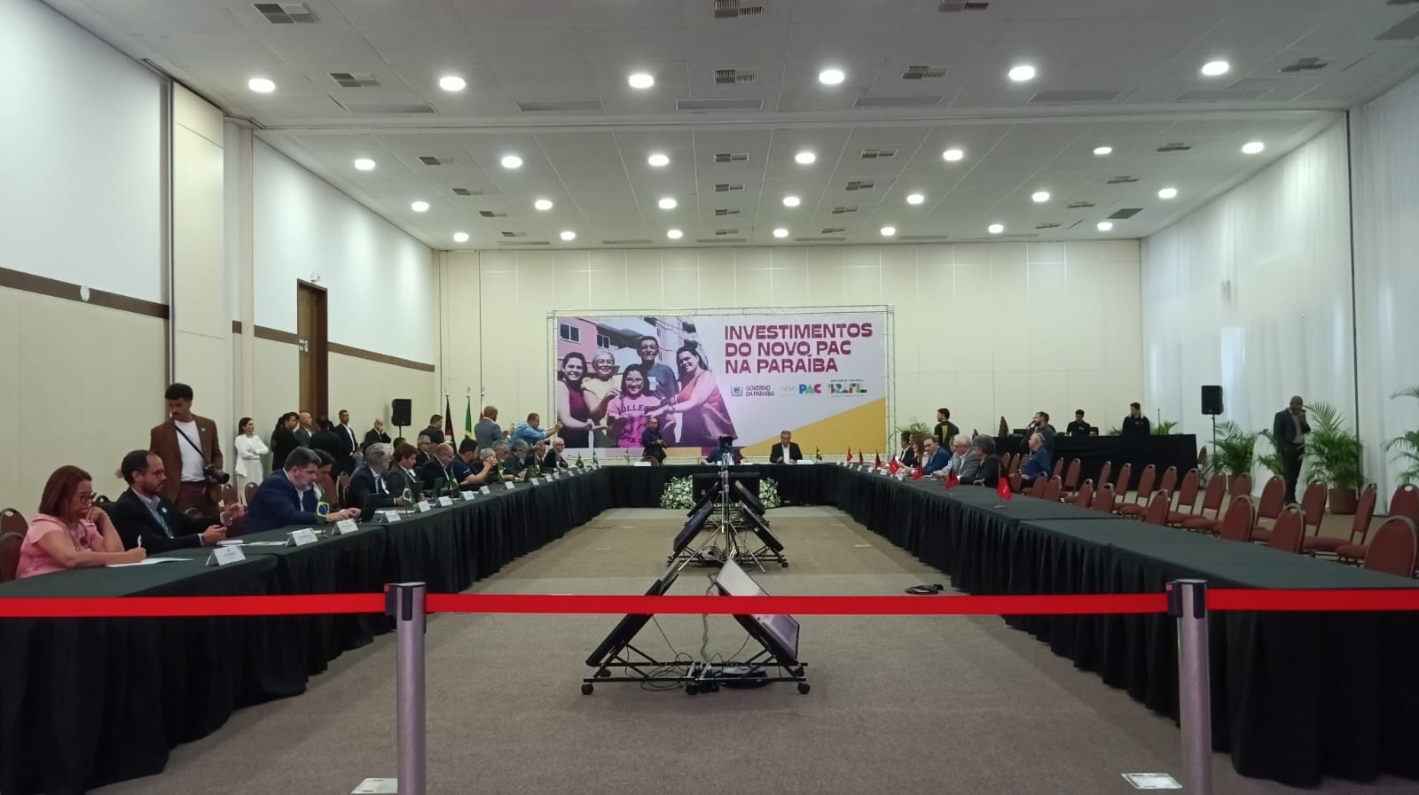 IFPB busca inclusão de obras no Novo PAC em encontro com ministro da Casa Civil 6.jpeg