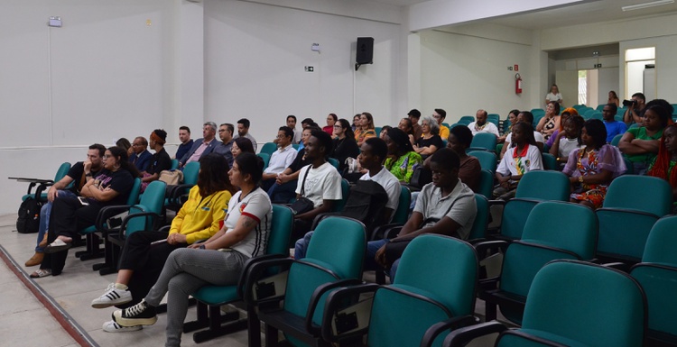 DSC_0069.JPG DSC_0069.JPG