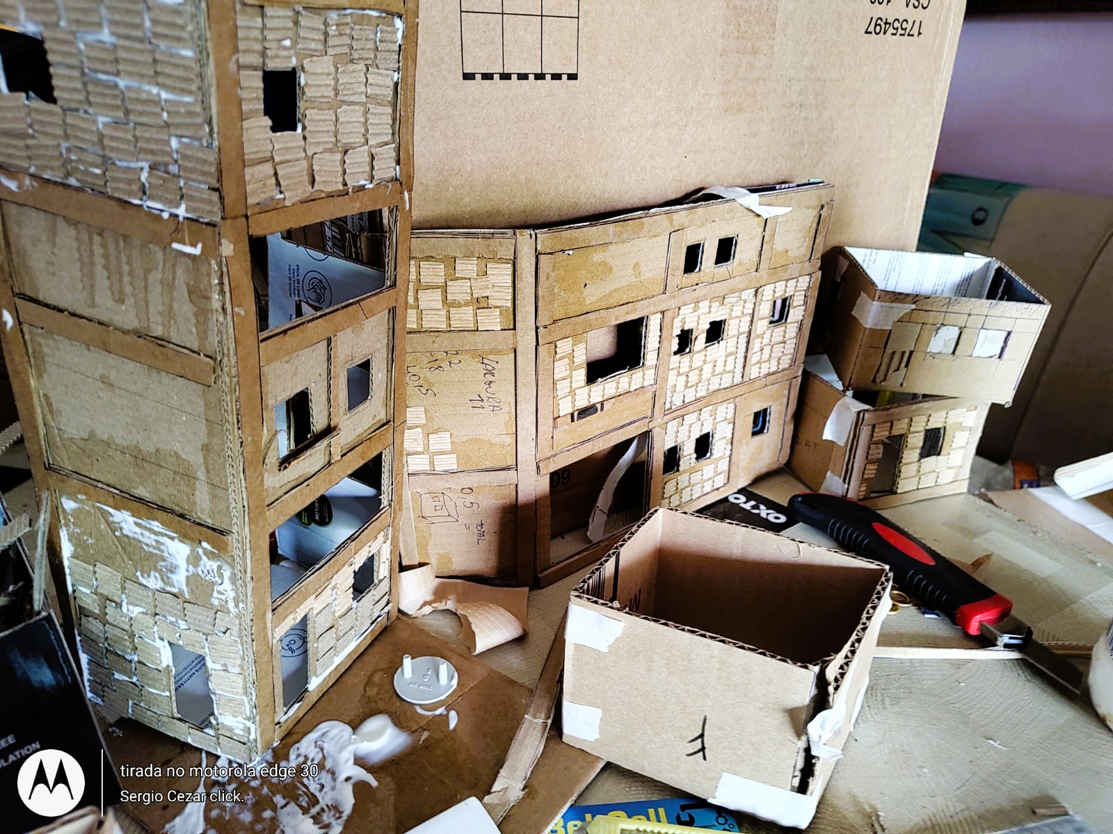 Jovem que participou de oficina no IFPB - Campus Santa Rita colabora com exposição do artista Sergio Cezar 2.jpg