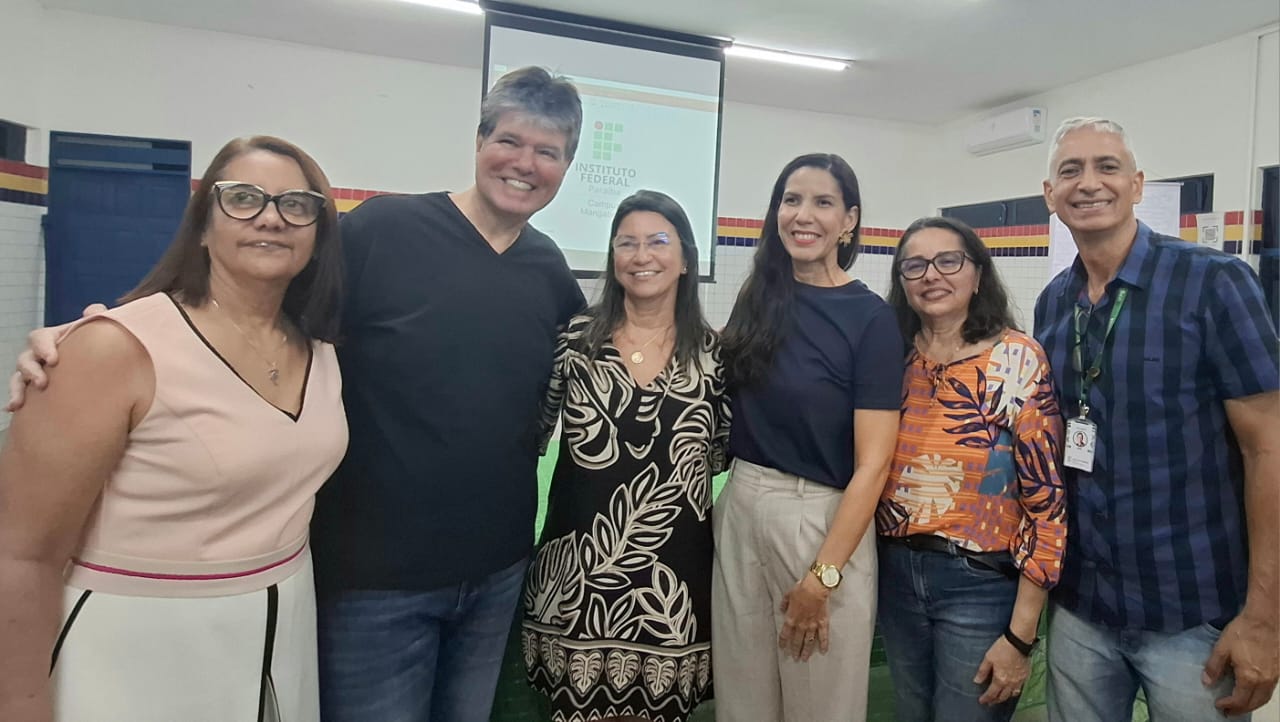 Anúncio laboratório Mangabeira.jpeg