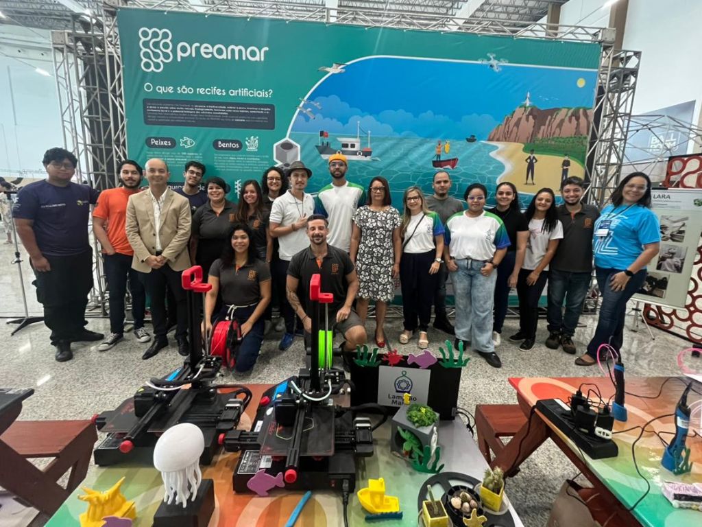 0 Foto Reitora Mary no Preamar Expotec.jpg