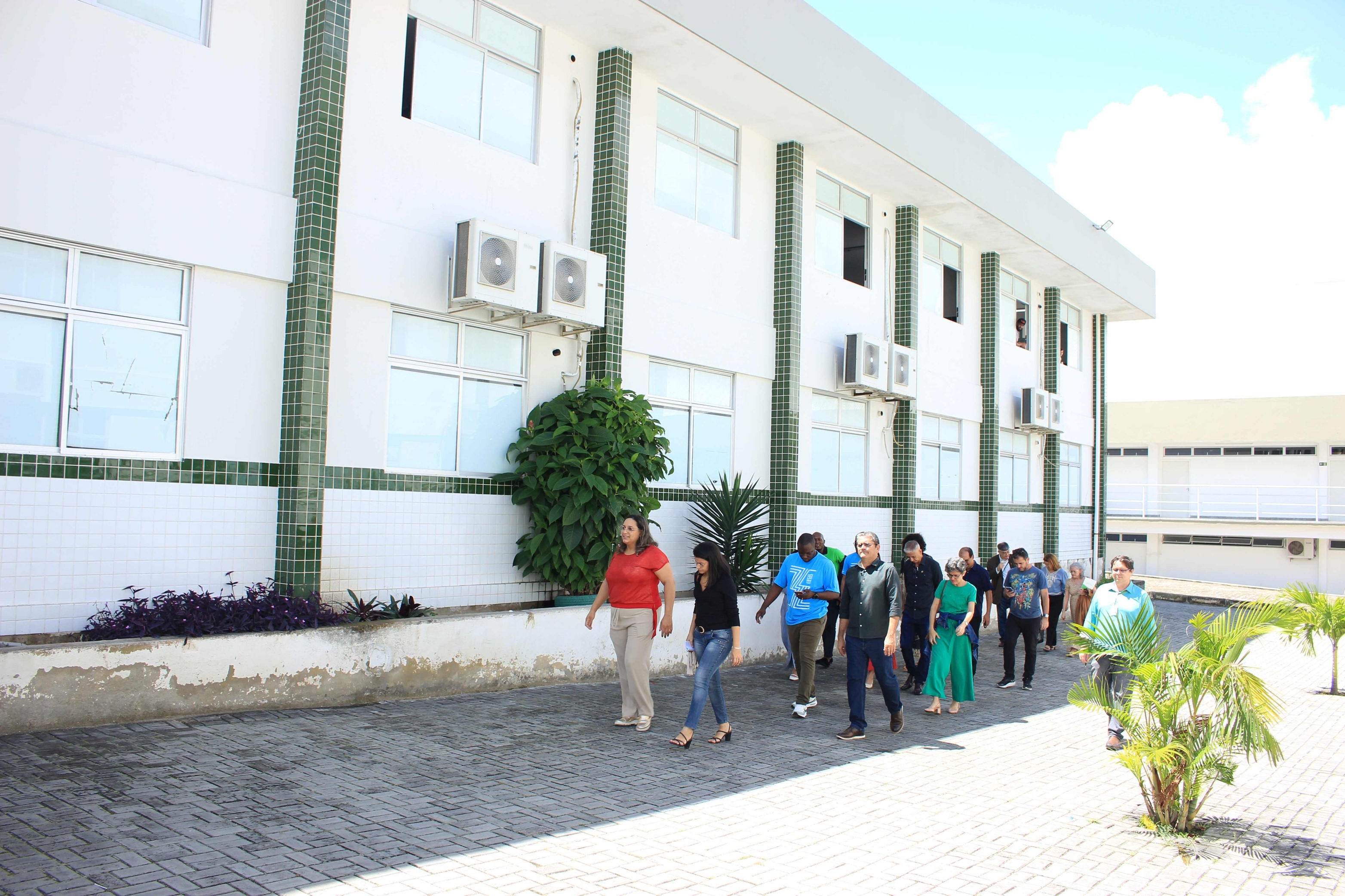 Delegação de Camarões visita IFPB para alinhar implantação de cursos no país africano_Crédito da imagem_ Ascom_IFPBCampinaGrande (7).JPG