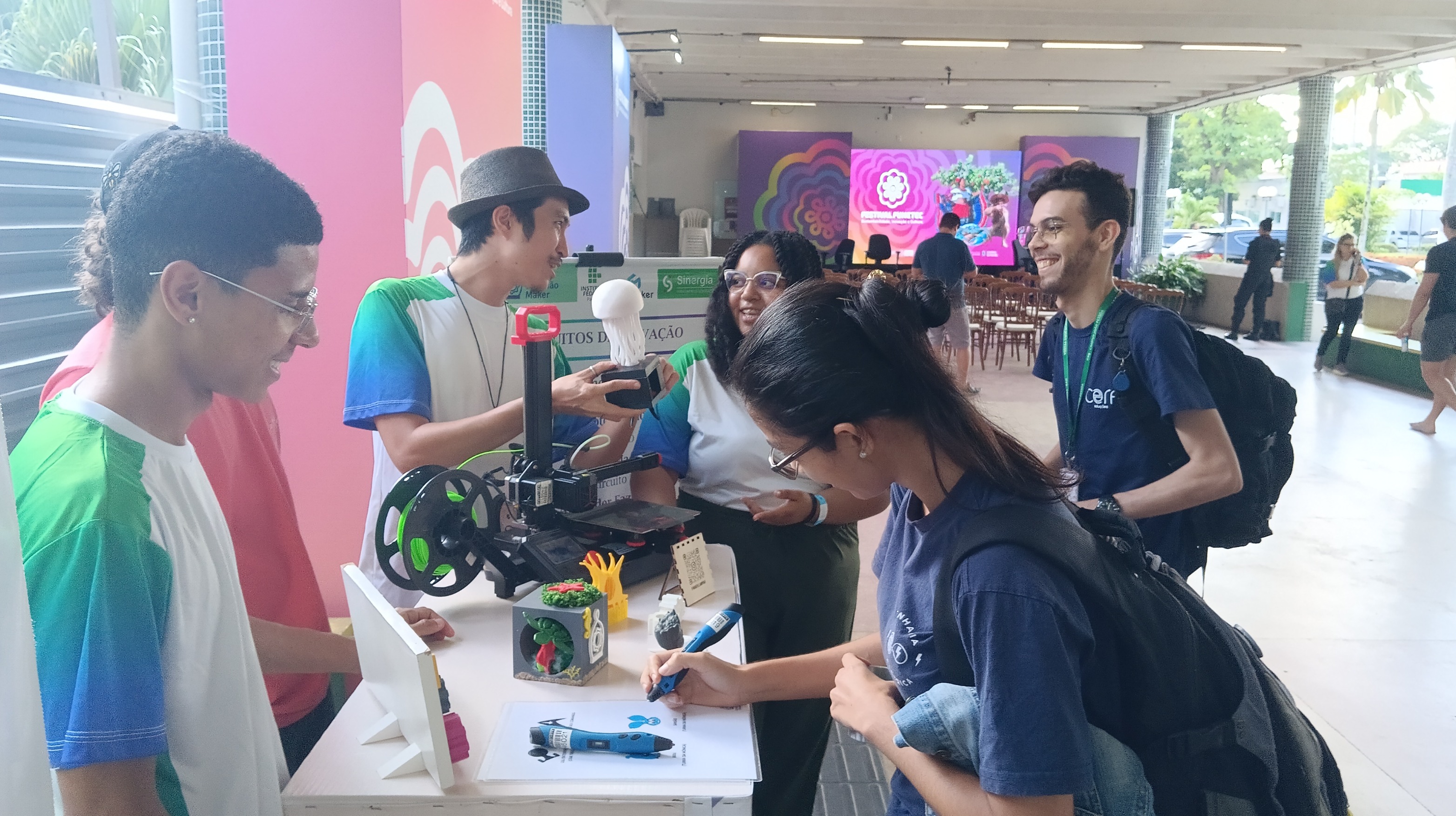 Estudantes do IFPB expõem projetos no Festival Funetec (1).jpg