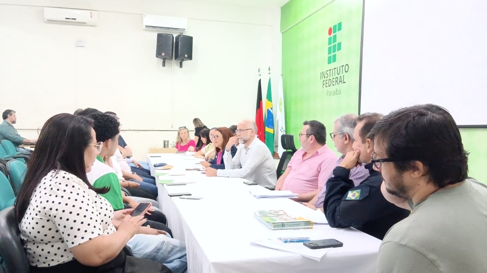 Reunião no IFPB debate situação precária do acesso ao campus Santa Rita (11).jpeg