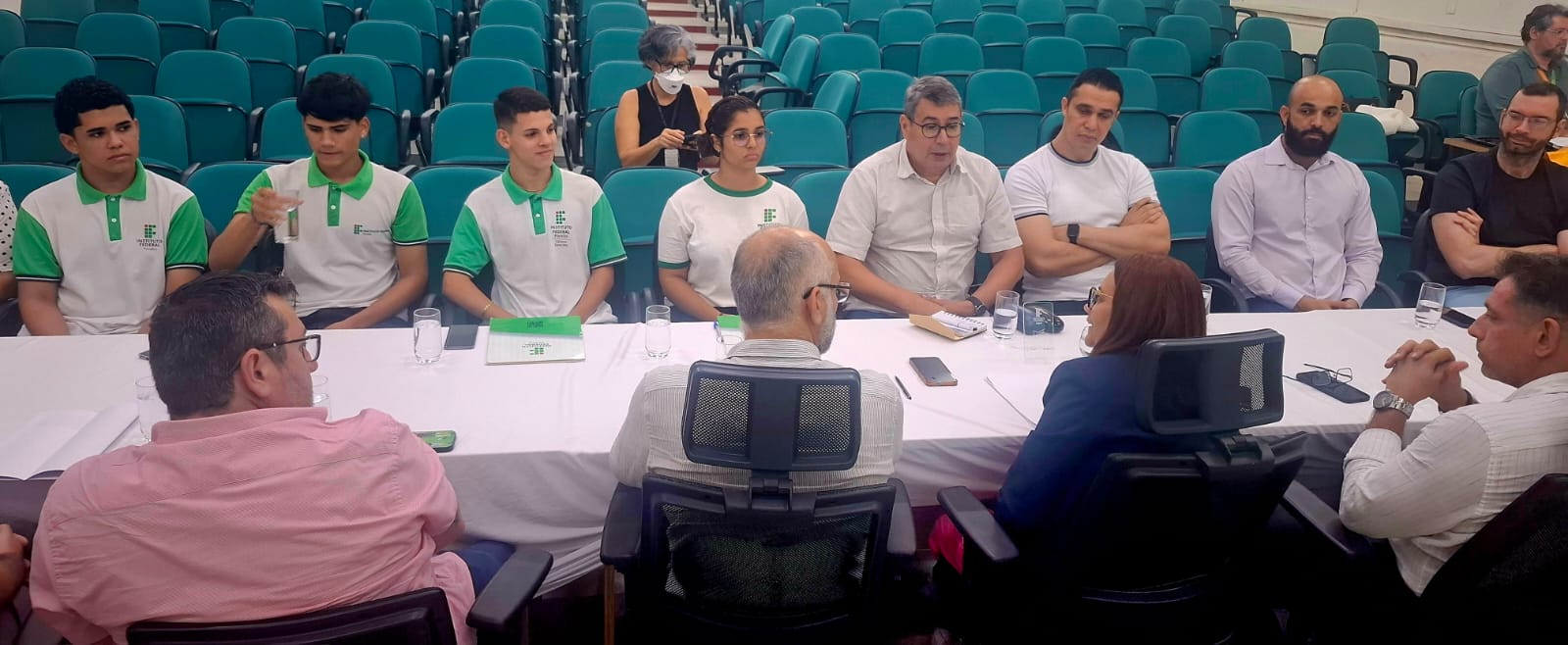 Reunião no IFPB debate situação precária do acesso ao campus Santa Rita (7).jpeg