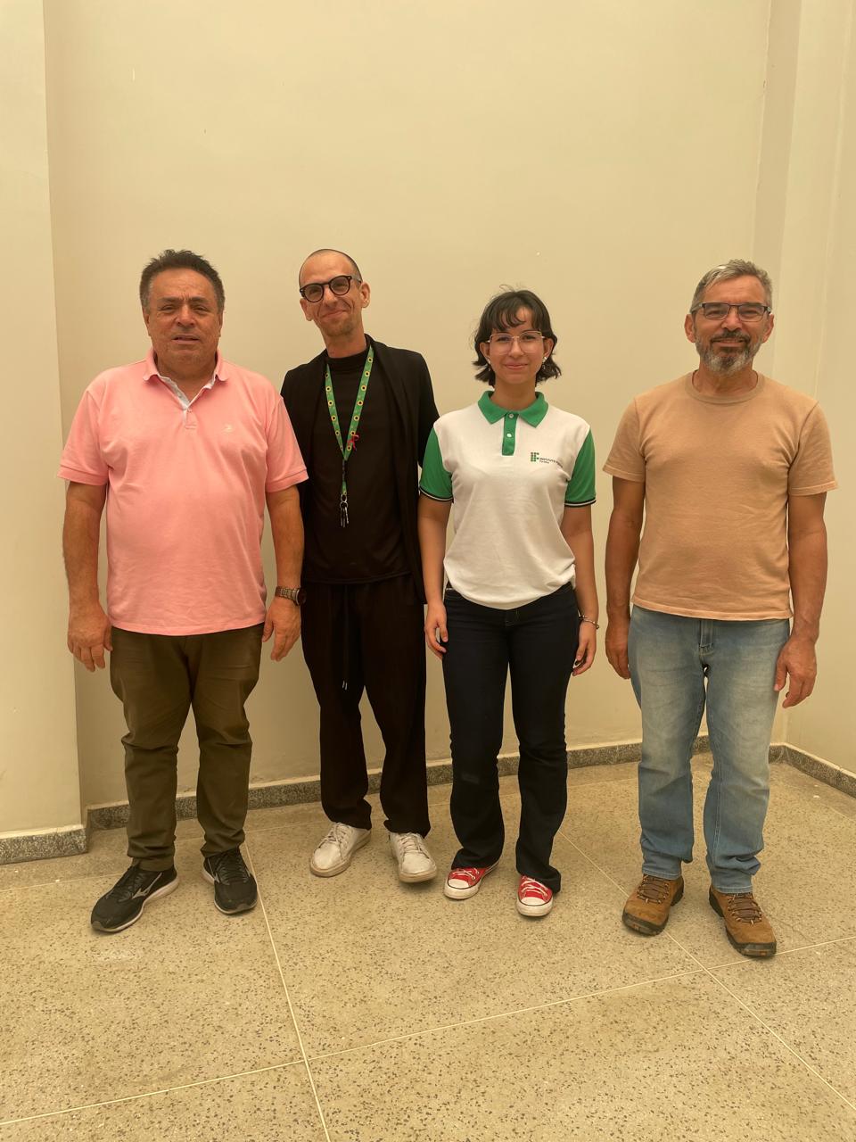 estudante vencedora premio artes - patos.jpeg