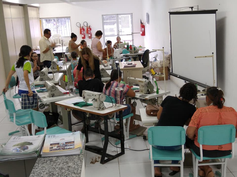 curso de costureira 2.jpg