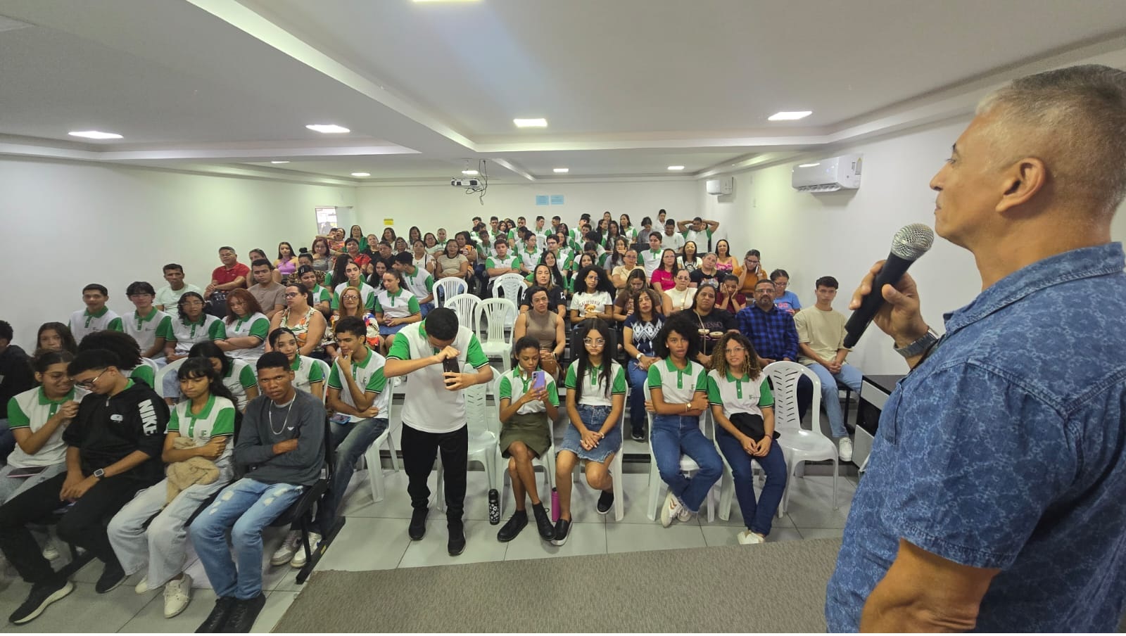 Audiencia Pub 06.jpg