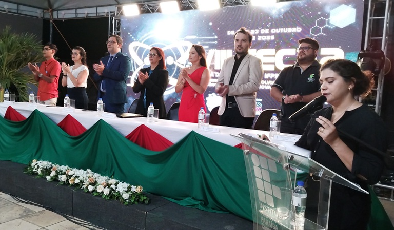 O evento foi marcado por muita alegria, entusiasmo e belas apresentações culturais