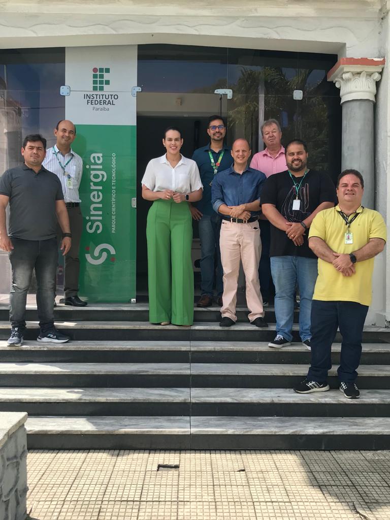 visita da secretaria de meio ambiente.jpeg