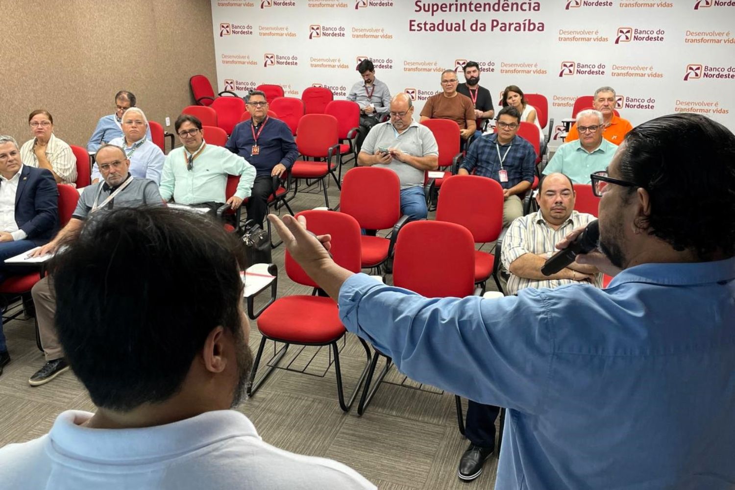 Reunião entre IFPB e BNB 1.jpg