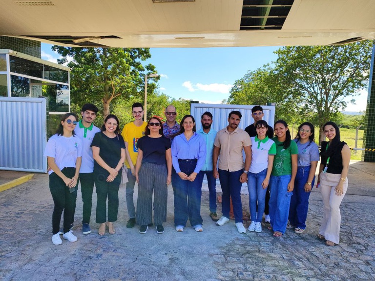 Visita P. Isabel.jpg