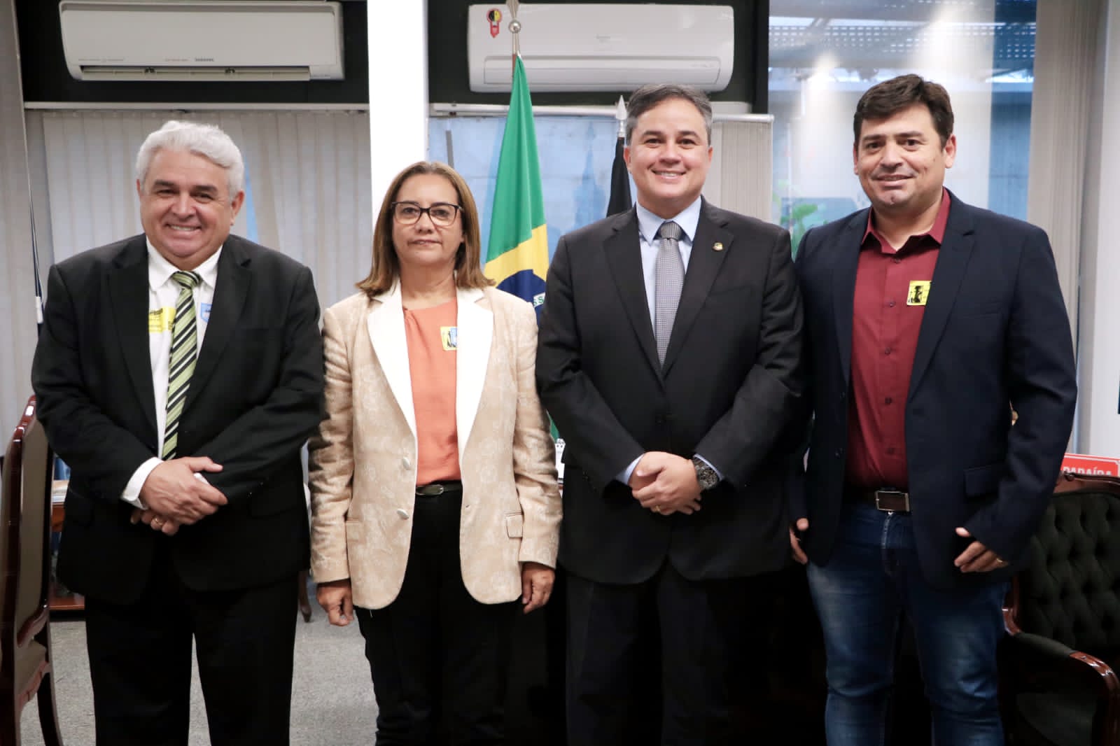 Com o Senador Efraim Filho.jpeg