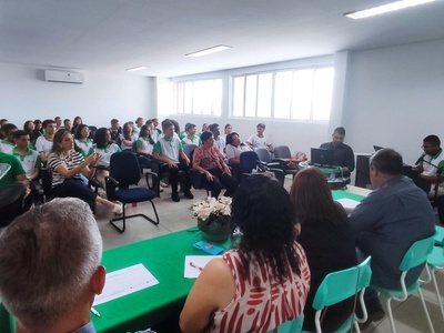 IFPB SR 2 estudantes - Copia.jpg IFPB SR 2 estudantes - Copia.jpg