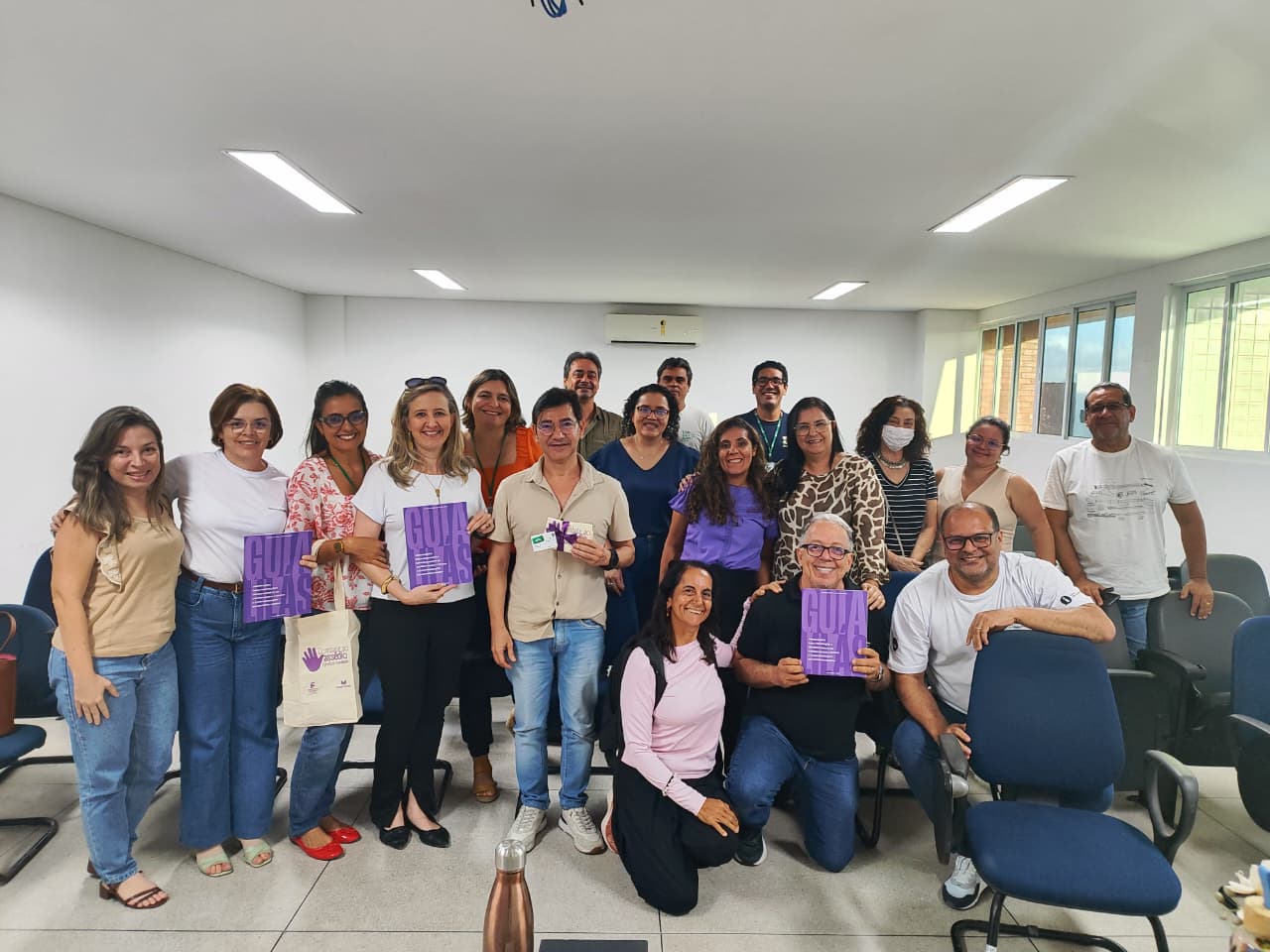 Foto geral servidores 2025-10-09 at 08.47.50.jpeg