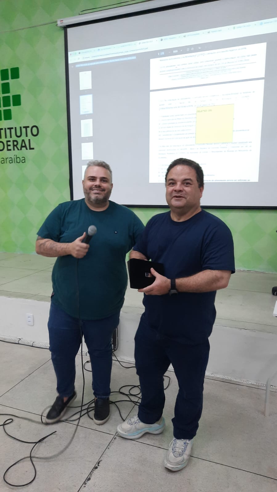 Palestra sobre uso de I.A. com o professor Michel Couras